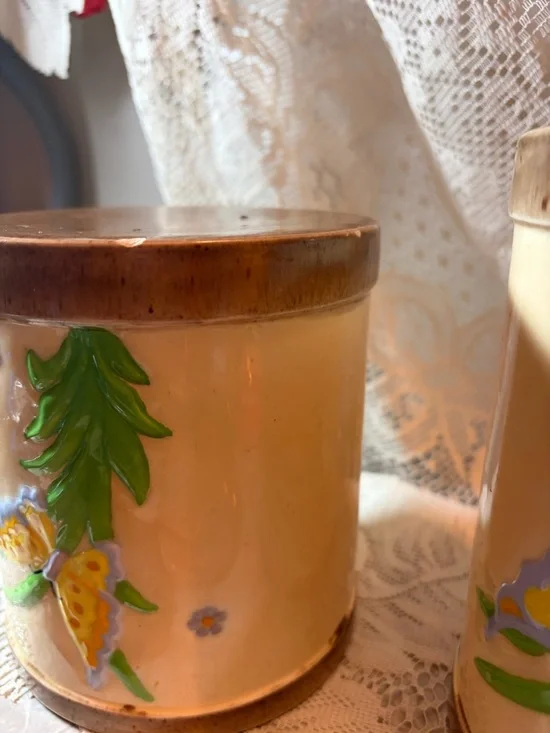 Pristine 1979 Macky Molds Vintage Butterfly Canisters -Set of 2 (Large & Medium) - Picture 14 of 15